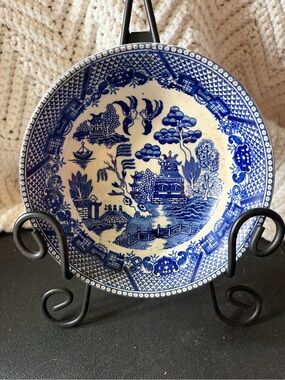 Vintage Blue Willow
Transferware Porcelain Bowl